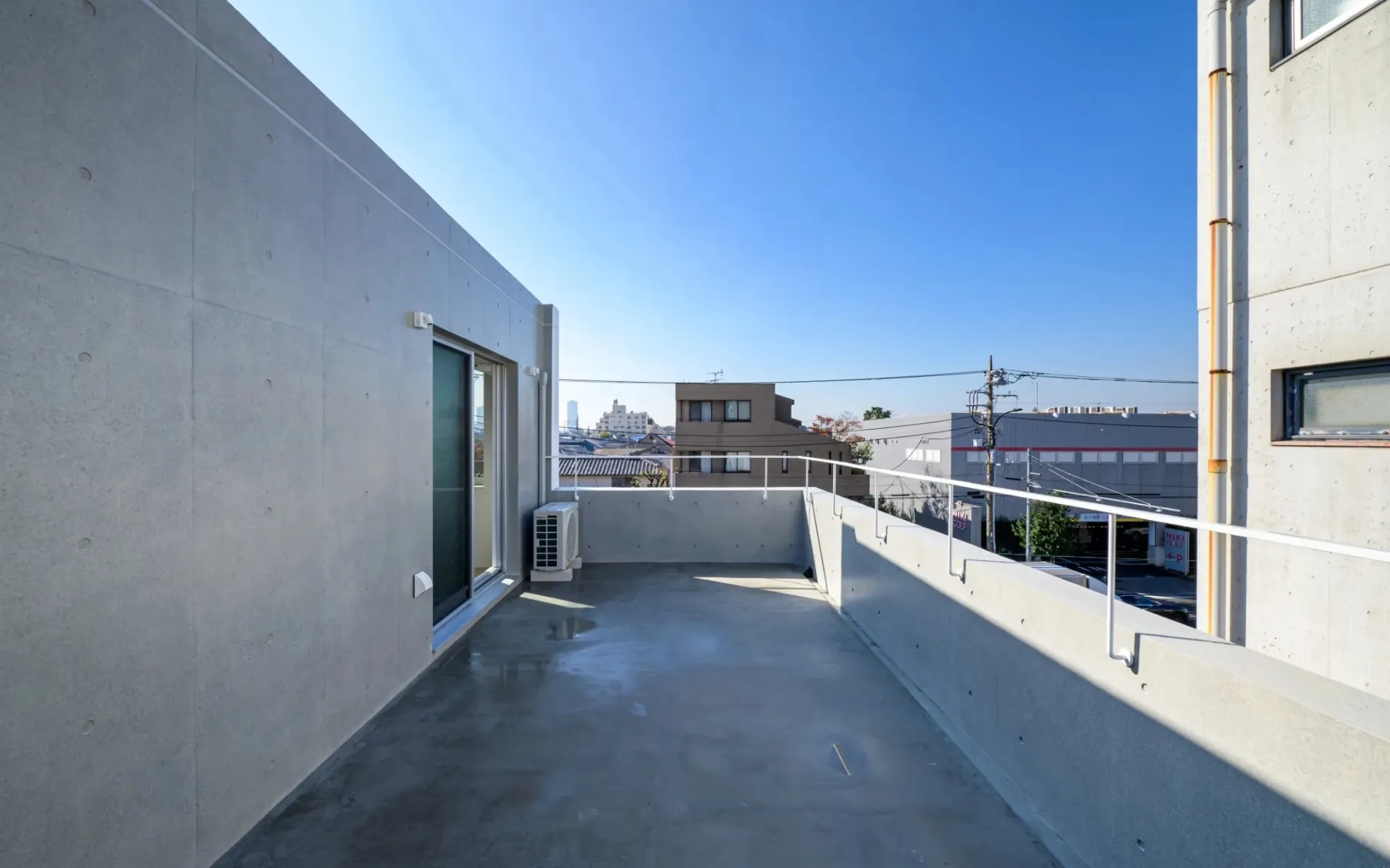 ルーフバルコニー付住戸の様子