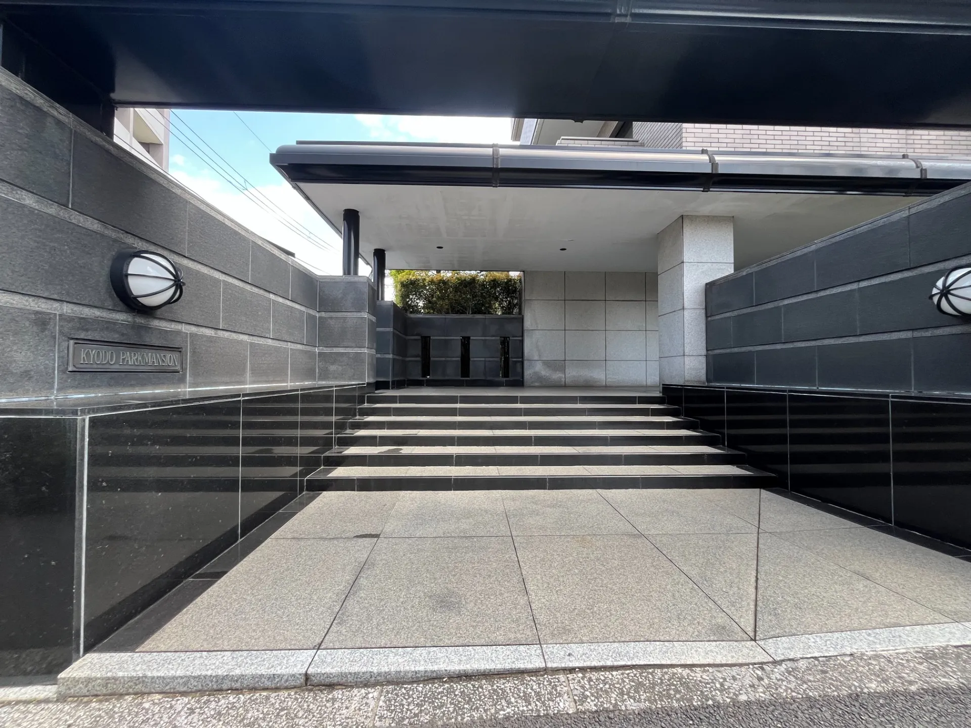 エントランスアプローチ